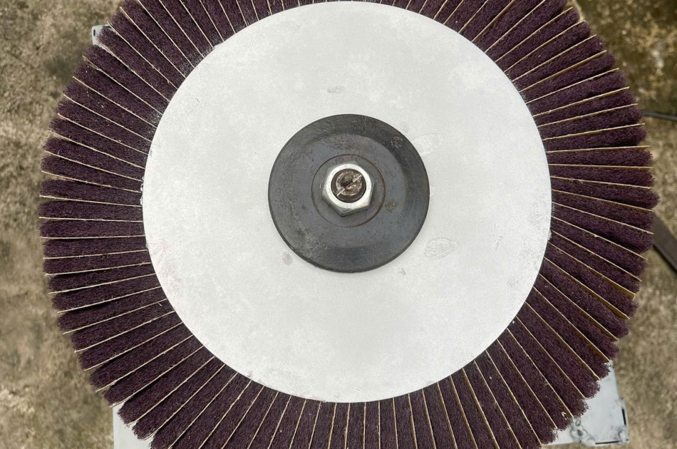 Bánh nhám nỉ, Bánh nhám nắp sắt nắp nhôm , Bánh nhám chà kim loại, Bánh nhám đánh bóng Nhôm Inox Sắt